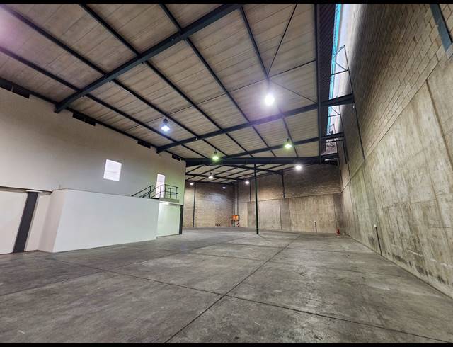 759M² WAREHOUSE TO LET IN LINBRO PARK